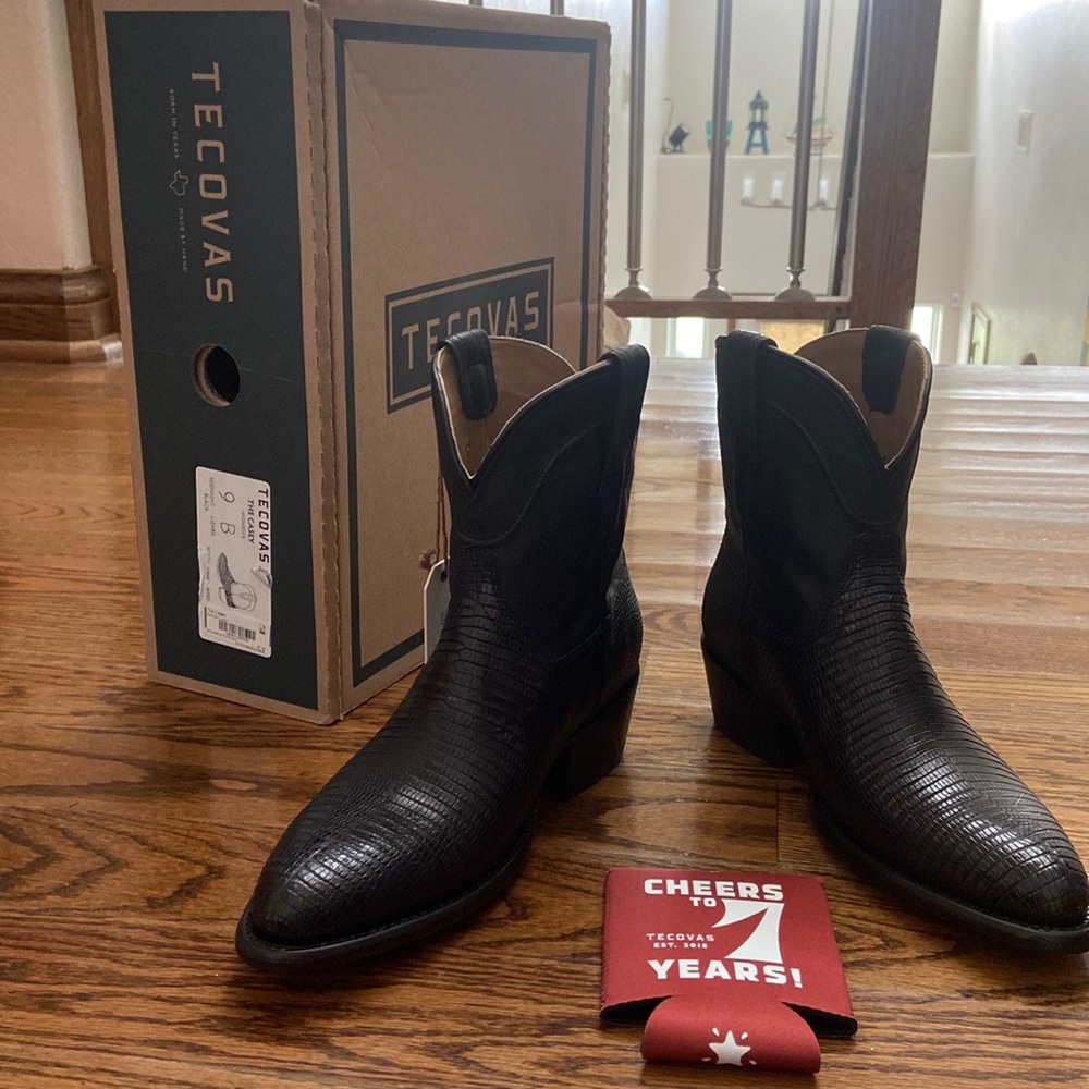 Brand new, never worn, women’s Midnight Black Lizard Tecovas Casey Boot, size9B.